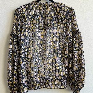 New Women 2-piece top with gorgeous print